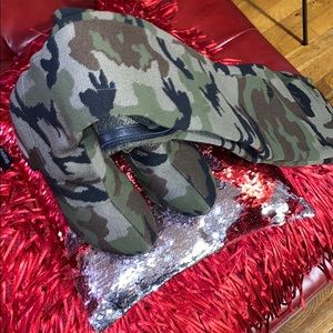 Maison Margiela camouflage thigh high boots!❤️